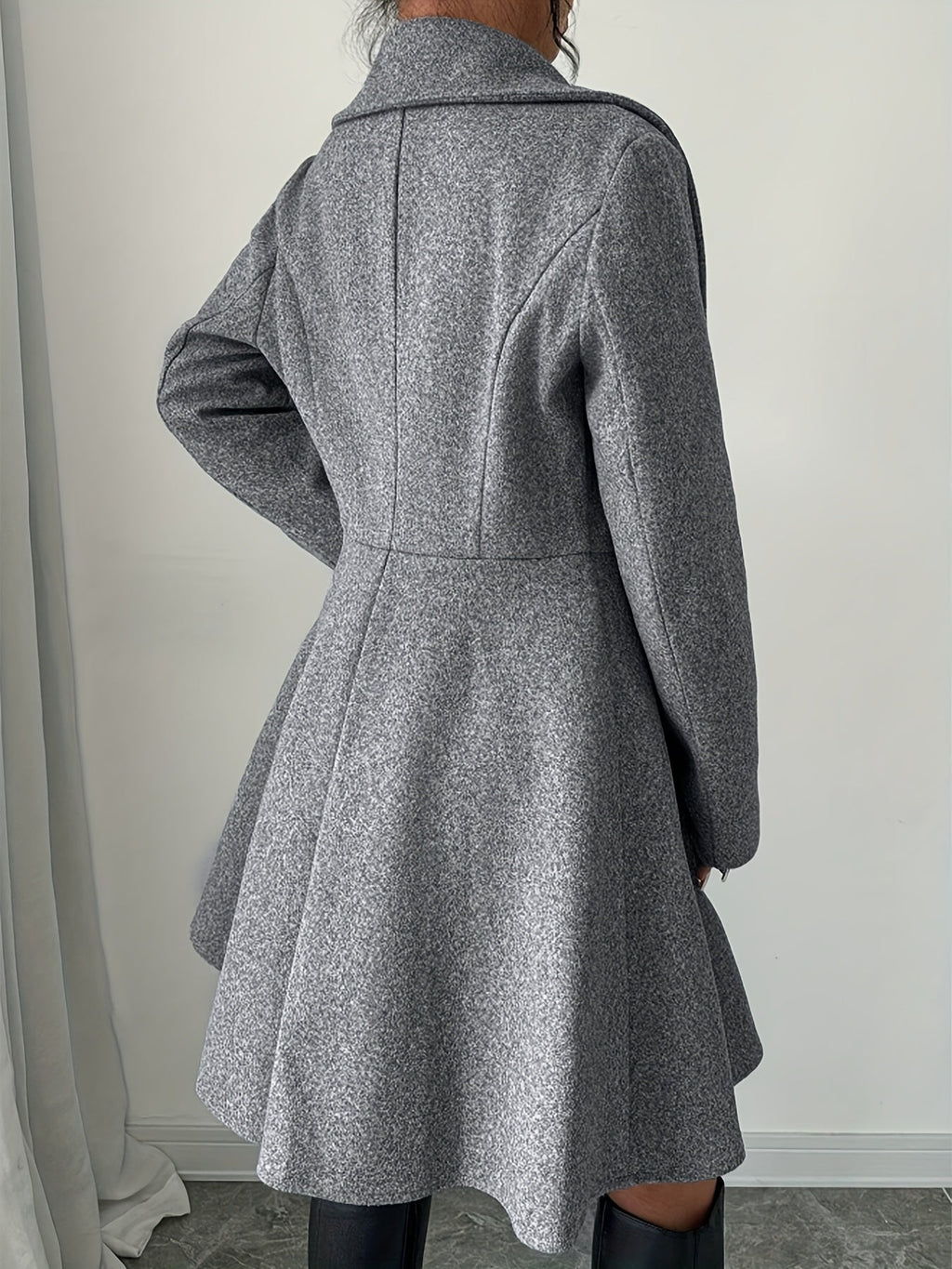 Blazer Feminino Elegante com Lapela e Botão para Trabalho e Dia a Dia