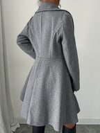 Blazer Feminino Elegante com Lapela e Botão para Trabalho e Dia a Dia