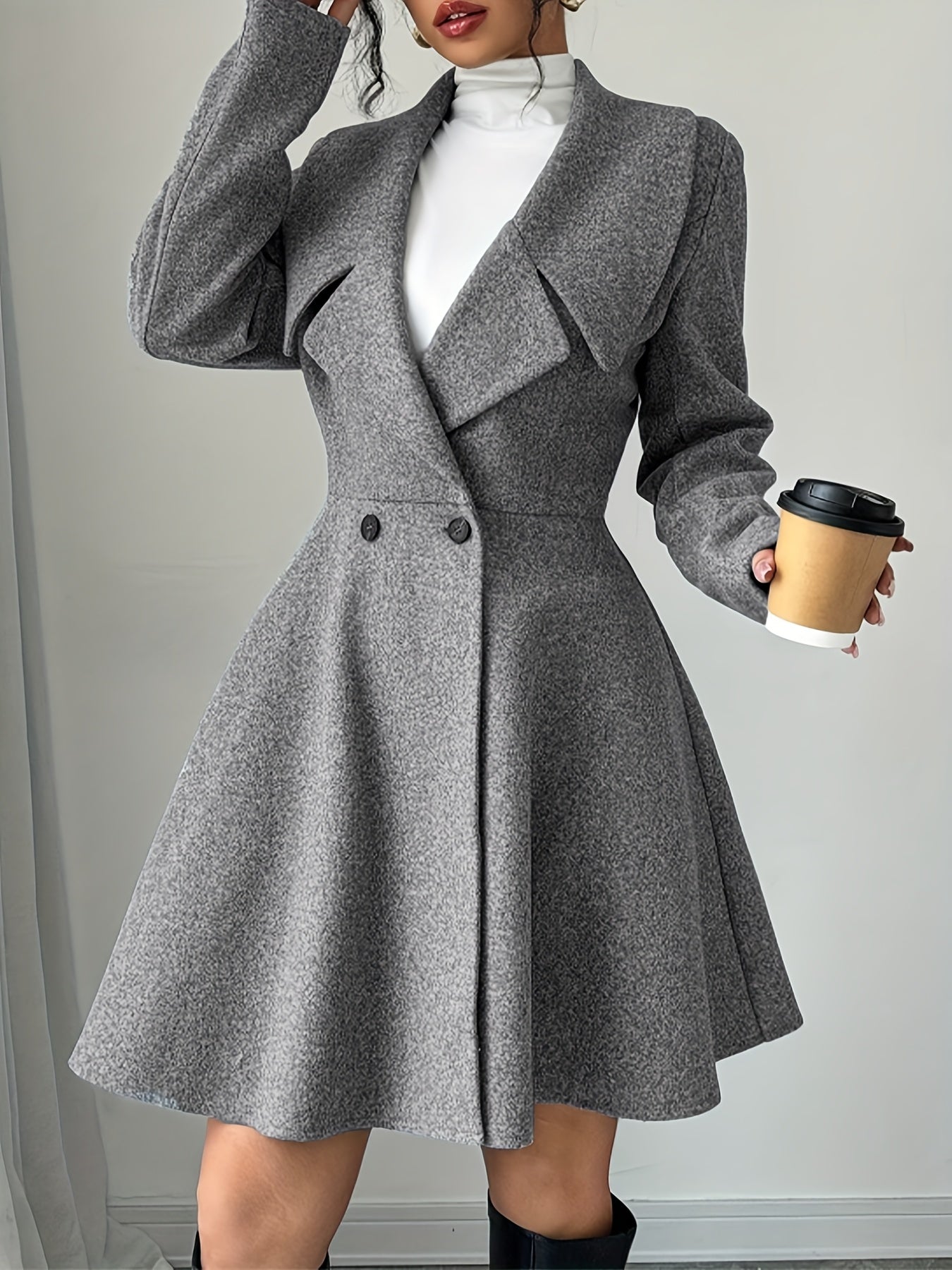 Blazer Feminino Elegante com Lapela e Botão para Trabalho e Dia a Dia Imagem principal do produto