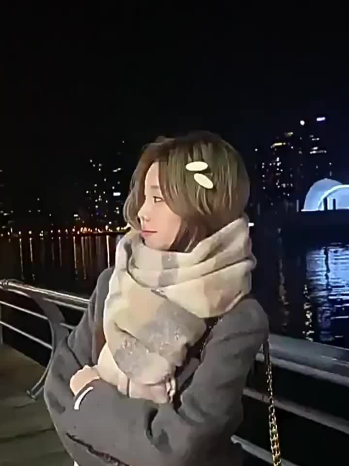 Cachecol de Inverno Feminino Beje com Listras